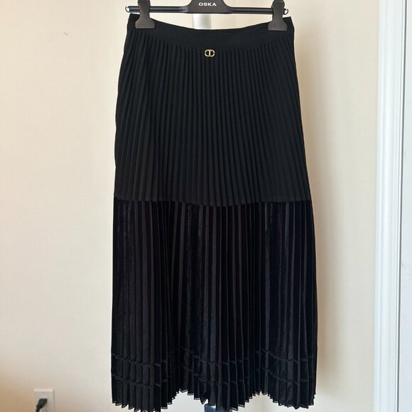 Twinset long crêpe and embroidered velvet skirt size UK 12/EU 38/FR 40/IT 44 - Picture 4 of 9